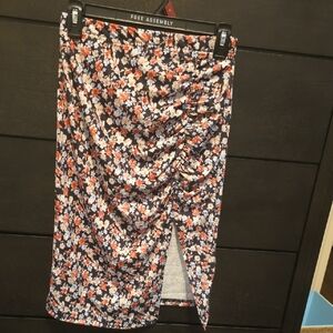 SHEIN Floral Pencil Skirt